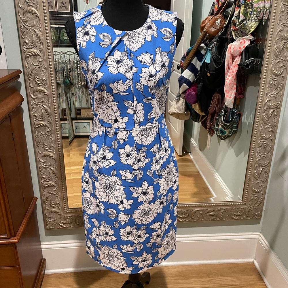 EUC Banana Republic floral dress size 4